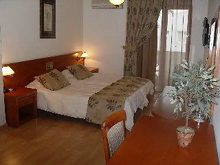 Jo An 4* 罗希姆诺